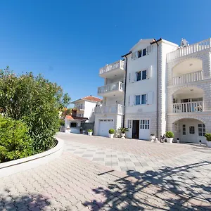 Snjezana Apartment Trogir