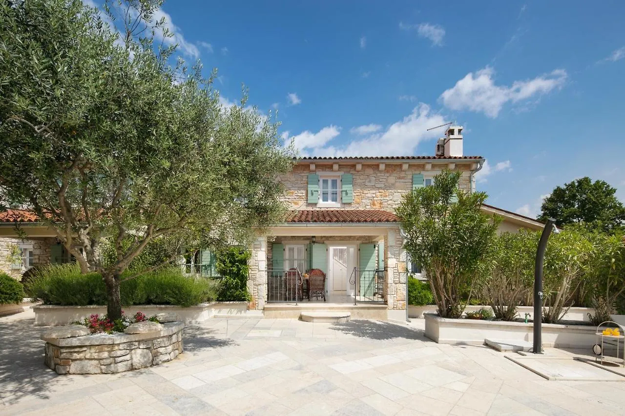 Residence Pietre D'Istria - With Private Service Burići