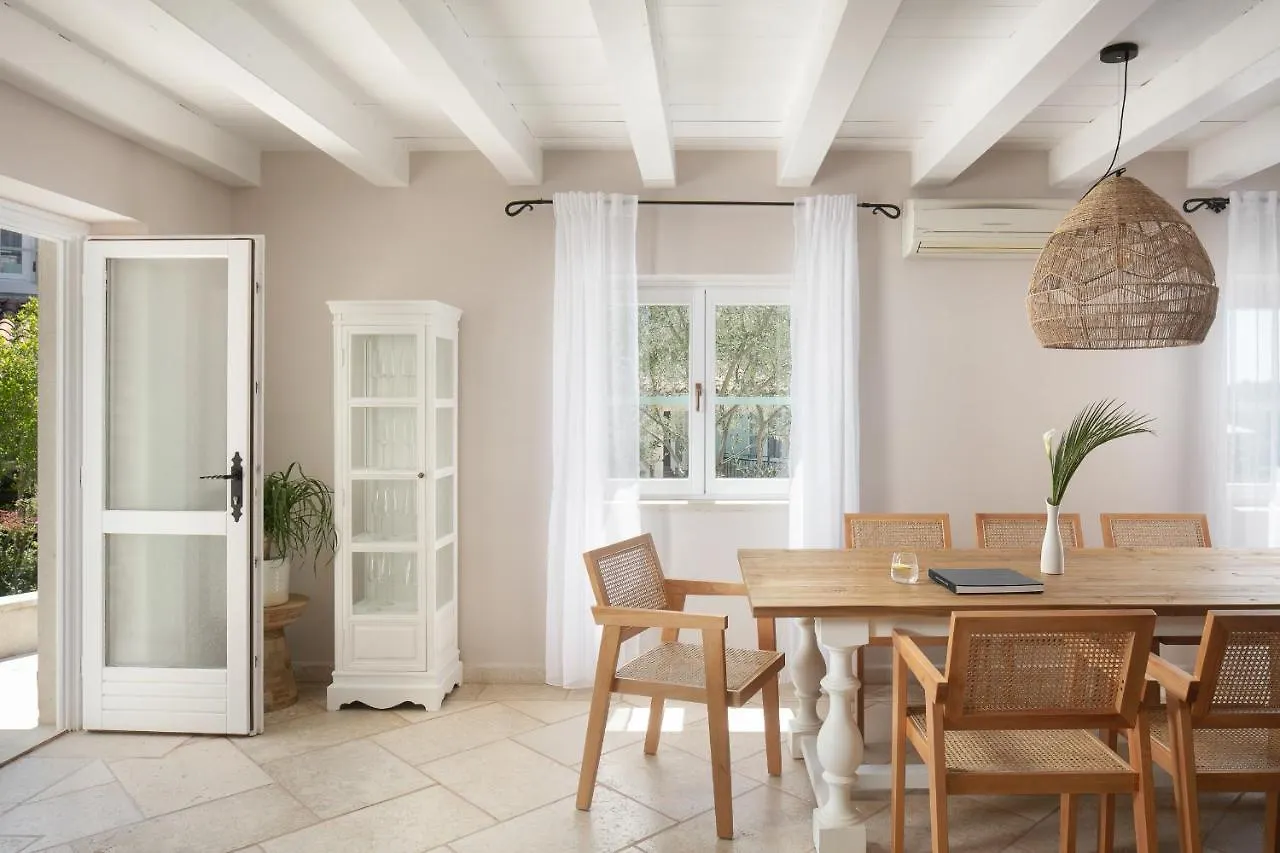 Residence Pietre D'Istria - With Private Service Burići 0*,